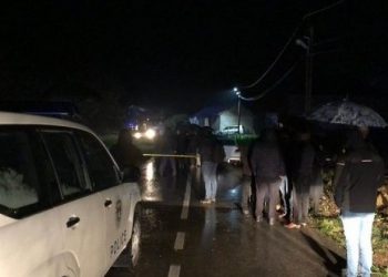 “Djali u zgjua dhe më pyeti për shokët”/ Flet babai i nxënësit që i shpëtoi sulmit me armë: I thashë jetojnë…
