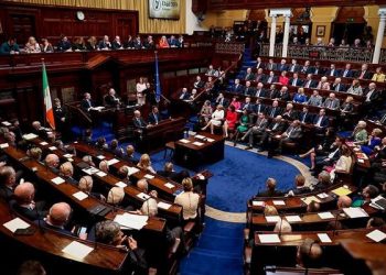 Kërcënoi me vdekje deputeten, arrestohet 41 vjeçari. Telefonata, 3 ditë as vrasjes së lilgjvënësit konservator Amess