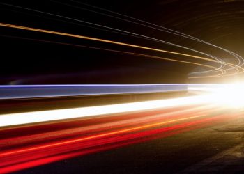 300 mijë km për sekondë/ Çfarë do të ndodhte nëse shpejtësia e dritës do të ishte më e vogël?