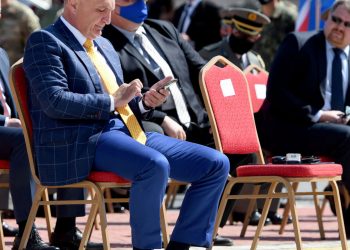 Përse u riaktivizua Ilir Meta?