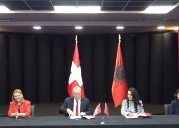 “Energji Inteligjente”/ Firmoset marrëveshja me qeverinë zvicerane, Balluku: Përfitojnë 4 bashki!