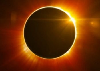 Të premten ndodh eklipsi i rrallë hënor, pritet të zgjasë për disa orë