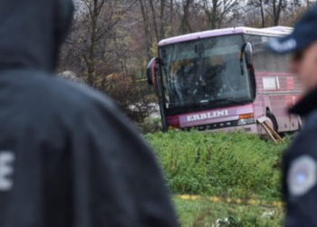 Katër ditë nga vrasja e dy nxënësve dhe shoferit në Gllogjan/ Ende asnjë i arrestuar