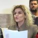 Mbështetësit e Berishës lexojnë emrat e delegatëve të degës 6 që kanë firmosur për 11 Dhjetorin