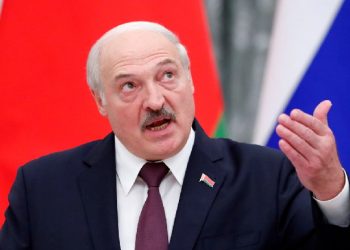 Kriza me emigrantët/ Lukashenko: Nuk po vinë te unë, mund t’i kemi ndihmuar të kalojnë në BE
