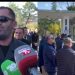 “Kemi informacion se rafineria do çmontohet dhe do shkojë për skrap”/ Naftëtarët: Do t’i vëmë flakën, këtu futen vetëm mbi trupat tanë