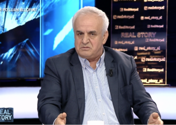 “I tha ‘jo’ ambasadorit Lu kur i dërgoi dosjen e Bashës në zyrë”/ Nazarko: A e bënte dot kreu i PD-së të njëjtën gjë për Berishën?