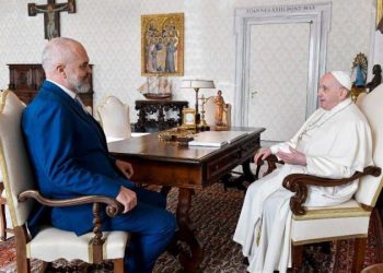 30 vjet nga rivendosja e marrëdhënieve diplomatike/ Pse prej 8 vjetësh Shqipëria ende s’ka ambasador në Vatikan?