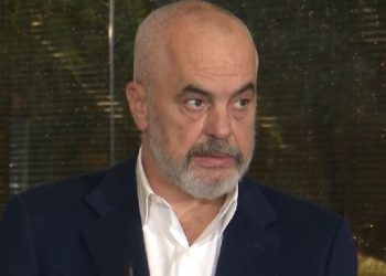 “Paga minimale 400 mijë lekë”/ Rama zbulon skemën: Do punësohen personat me ndihmë ekonomike