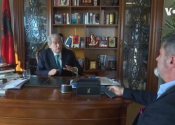 Berisha për ‘Zërin e Amerikës’: Nuk krijoj forcë të re politike. Kuvendi i 11 dhjetorit do shënojë rithemelimin e PD-së