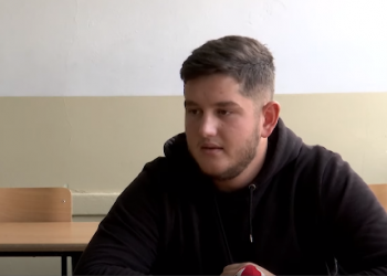 Shoku i nxënësit të vrarë në Deçan: “Ledioni më tregoi për një problem që kishin shoferët e autobusëve”