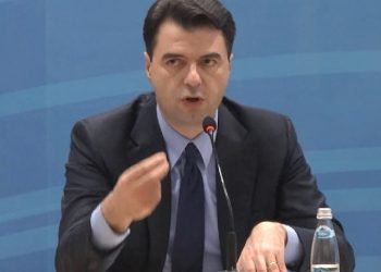 Berisha tha se Rama i ka çuar RENEA-n dhe Gardën në seli, Basha: Një ditë do thotë kanë ardhur Marinsat