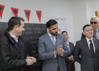 FOTO: Inaugurohet shkolla “16 Shtatori”, e treta godinë e re arsimore në Pezë