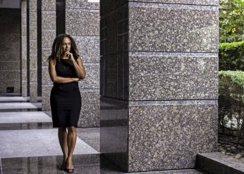 FOTO/”Princesha” e Angolës, “non-grata” nga DASH/ Gruaja që grabiti një shtet të tërë