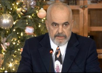 “Maskarenjtë e sistemit të drejtësisë që ende nuk kanë kaluar vettingun, po…”, Rama flet me tone të ashpra në takimin me gazetarët