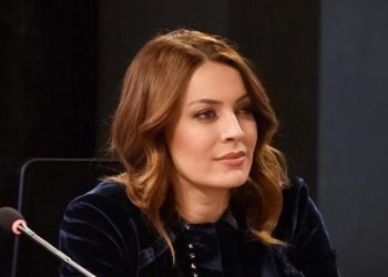 “Burri i Gjylametit, në mitingun e Berishës”, deputetja i përgjigjet Bashës: Shihemi në gjyq!