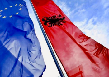 Burime të BE: Presidenca franceze e angazhuar për zhbllokimin e vetos bullgare, Macron do të ofrojë kapital politik