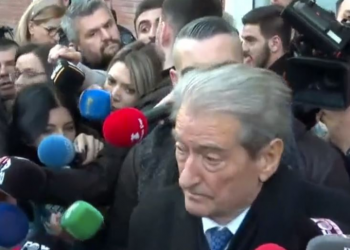 I kërcënon të bojkotojnë/ Sot mbledhja e Këshillit Kombëtar të PD, mesazhi i Berishës për anëtarët: Mos u bëni pjesë…!