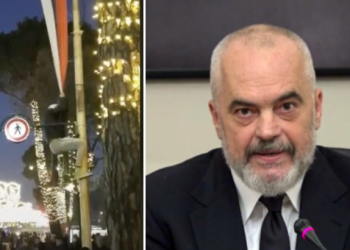 Hipën në shtyllë për të hequr flamurin dhe rrëzohet/ Rama: Zot ruaje Shqipërinë nga të marrët… (VIDEO)