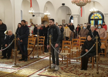 “Krishti të jetojë në zemrat tona”/ Festime në të gjitha kishat katolike e ortodokse në rrethe