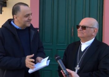 “U gjendëm përpara nevojës së legalizimit edhe për shtëpitë e Zotit”/ Artan Lame dorëzon certifikatën e legalizimit të Kishës së Koplikut dhe “Muzeut kundër genocidit Shkodër”