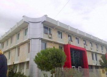 I dënuar për prostitucion në Itali/ Lushnjarit i sekuestrohen 4 apartamente, garazhe, lokale dhe dyqane, i krijoi nga…!