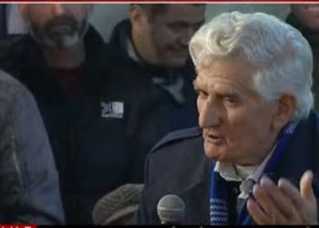 “Mos hani bar”/ Militanti i Berishës sulmon Yuri Kim: Prisja që të tërhiqeshe, s’di ku të gjeti SHBA që të solli këtu