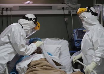 COVID në Shqipëri: Infektohen 617 qytetarë, regjistrohen 3 humbje jete në 24 orë