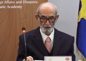 “Të ndalet shpopullimi i trojeve”/ Rexhep Qosja: Çështja kombëtare shqiptare pjesërisht e përmirësuar!