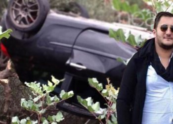 Makina u rrokullis dhe u përplas me pemën, kush është 29-vjeçari shqiptar që humbi jetën në Greqi