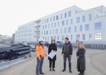 “5 Maji”, familjet e 3 pallateve të para marrin çelësat e shtëpive brenda vitit