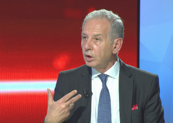 “SHBA nuk ndërhyn në punët e brendshme”/ Nesho ‘zbërthen’ mesazhin e Escobar