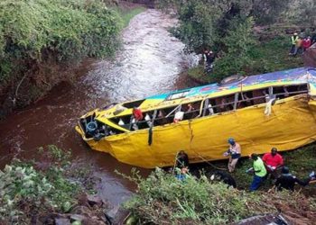 Tragjedia/ Po shkonin në dasmë, autobusi mbulohet nga uji, 31 persona humbin jetën