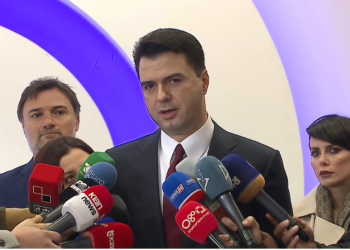 “Jo rastësi vizita e Escobar”/ Nga dy kuvendet e PD tek mbështetjen e SHBA, Alibeaj: Nuk kemi frikë nga mësymja në seli më 11 dhjetor