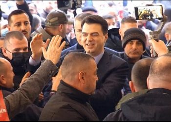 LIVE/ Nis Kuvendi Kombëtar i PD, Basha pritet me entuziazëm nga demokratët