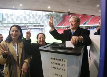 “Bar Amerika”/ Beteja për të rimarrë PD. Berisha do të votojë disa metra larg Ambasadës së SHBA