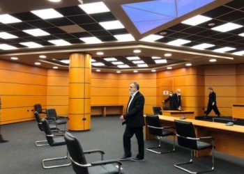 Një tjetër prokuror jashtë sistemit të drejtësisë/ Vettingu i “pret kokën” Binas Ninës