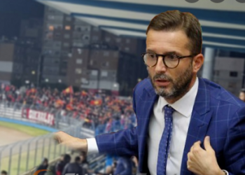 Kuvendi i 11 dhjetorit/ Braçe-institucioneve ligjzbatuese: Pse s’kontrolloni thasët me lekë që Berisha po derdh në mes të Tiranës…?