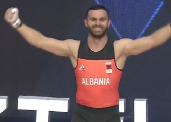 Briken Calja kampion bote, qeveria shpërblim 100 mijë dollarë