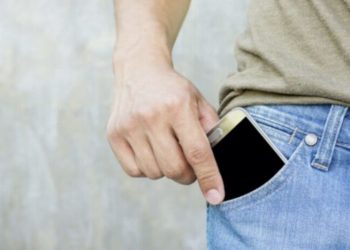 Rreziku: A ndikon tek pjelloria e meshkujve, rrezatimi që emetojnë celularët?