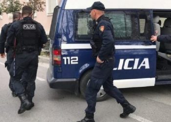 Aksion anti-drogë në Durrës, zbulohet “shtëpia e barit” dhe laboratori i përpunimit në Shënvlash