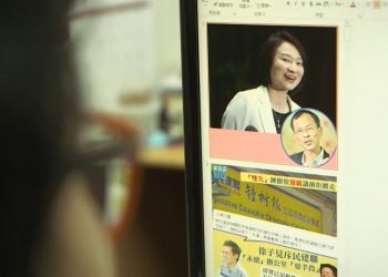 Viti 2021 shënoi rekorde gazetarësh të burgosur