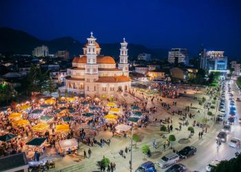 Korça, destinacioni i festave! Hotelet dhe bujtinat, të prenotuara që në tetor