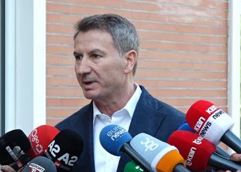 Ishte tek stadiumi më 11 dhjetor/ Kadilli merr pjesë edhe në Kuvendin e 18 Dhjetorit: Të largohen Basha e Berisha