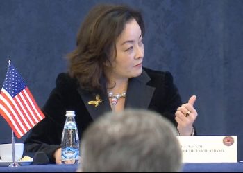 “Ju jeni tmerri i kriminelëve”/ Mesazhi i Yuri Kim: BKH krah FBI-së amerikane. Kur ne të rrëzohemi do të ringrihemi sërish