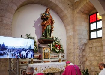 Viti i dytë radhazi/ Festa e Krishtlindjeve nën hijen e Omicronit, shumë kisha u detyruan të anulonin shërbimet