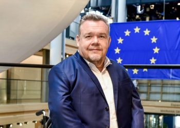 31-vjetori i themelimit të PD/ Raporteri i Shqipërisë në PE uron Bashën: Rol të rëndësishëm në arenën politike