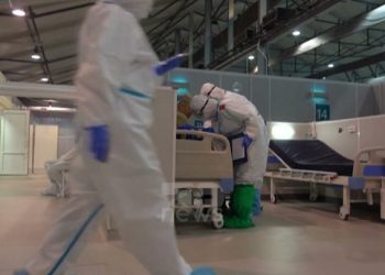 Varianti i ri/ ‘Omicron’ i afrohet Shqipërisë, vendi ballkanik konfirmon 2 rastet e para