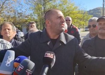 “Kërkojmë 13 pagat e prapambetura”/ Naftëtarët e Ballshit: Do marshojmë në këmbë drejt Tiranës