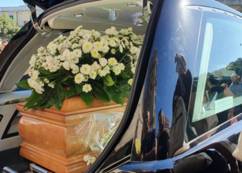 “Nuk dua njerëz të rremë në funeralin tim”/ Ja fjalët që një grua shkroi në nekrologjinë e saj